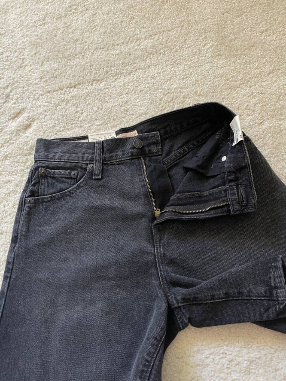 NWT Premium Levi's High Rise Baggy Shorts Black Wash Size 25 - Picture 3 of 11